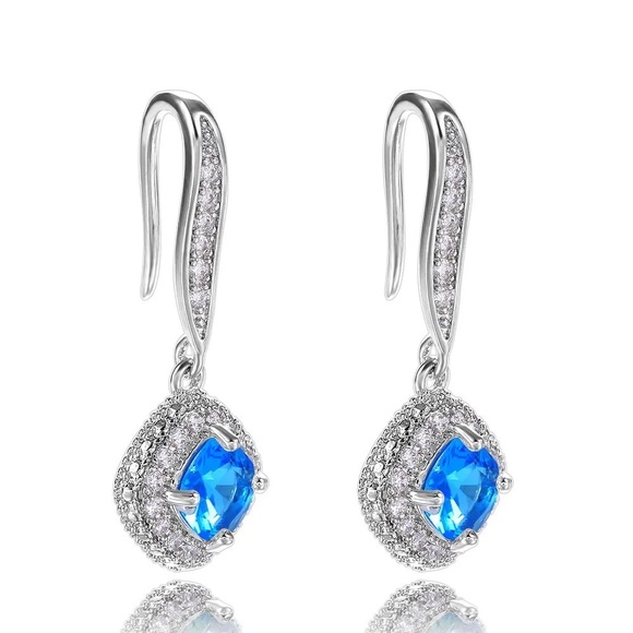 Jewelry - New Women’s 925 Silver Beautiful Sapphire Earrings